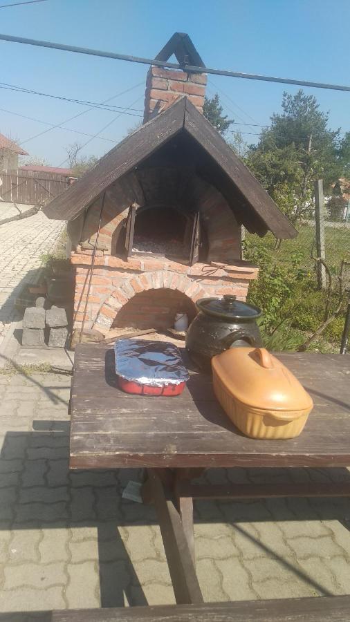 Novakporta Vendeghaz Apartment Lakhegy Bagian luar foto