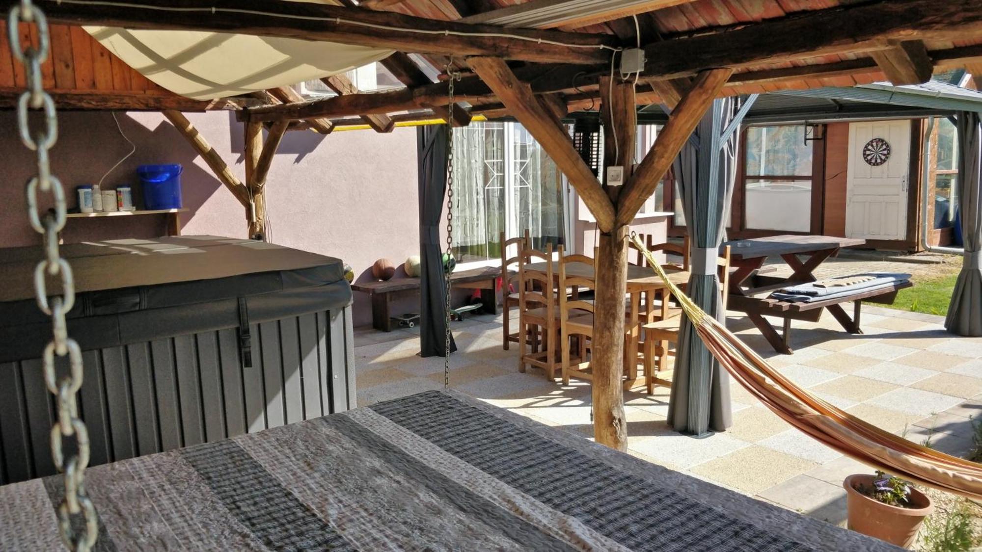 Novakporta Vendeghaz Apartment Lakhegy Bagian luar foto